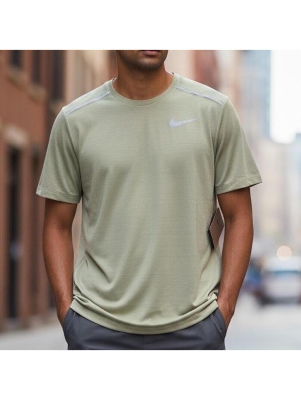 Nike Men's Dri-Fit Running Top  Vapour Green Sz Med NWT